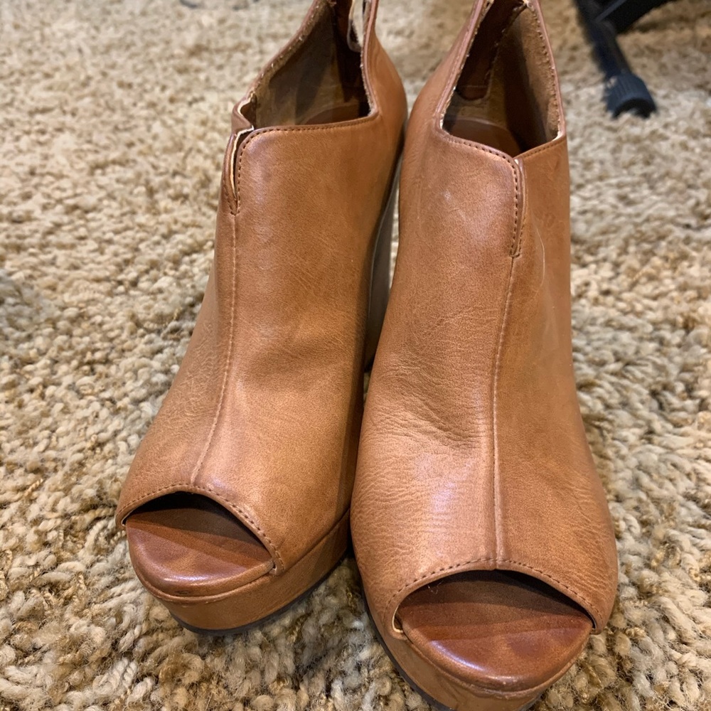 BP brown peep toe wedges